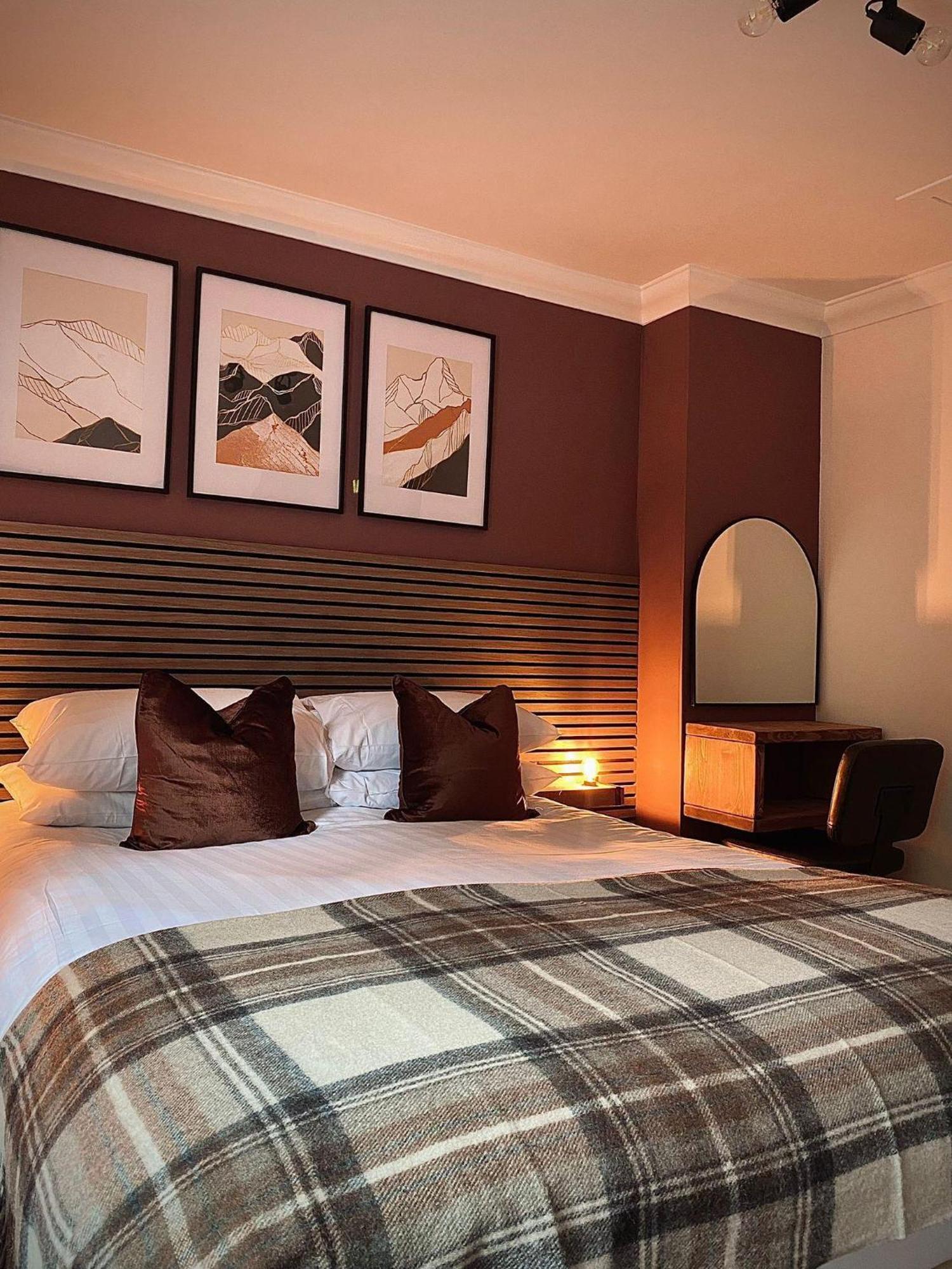 Lochside Guest House Arrochar Eksteriør billede