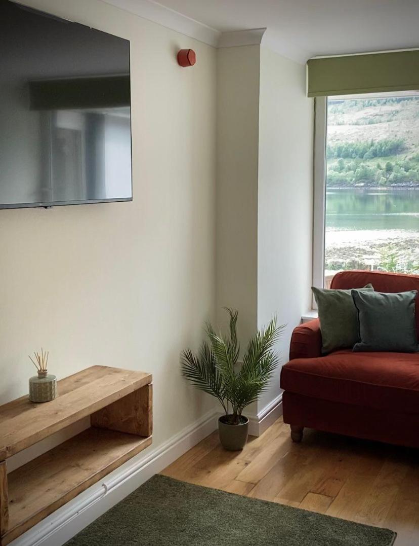 Lochside Guest House Arrochar Eksteriør billede